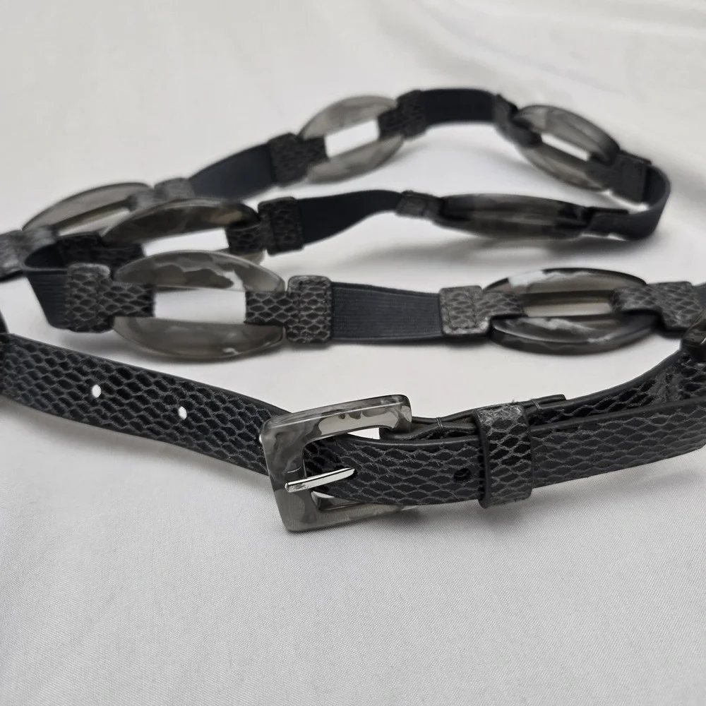 Chicos Elastic Resin Snake Embossed Leather Belt Gray Boho Career Art To Wear